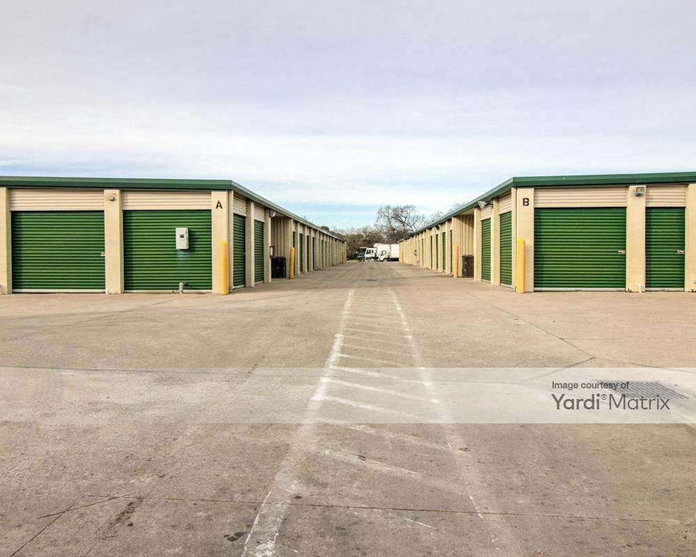 Community Storage 12620 West Bellfort Avenue, Houston RentCafe